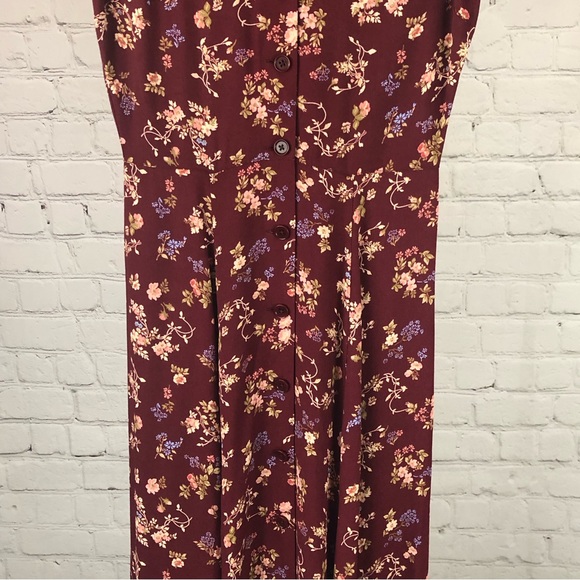 Women's Burgundy Floral Pattern Reformation Fauna Dress in Chantelle. Size 0 - Picture 10 of 16
